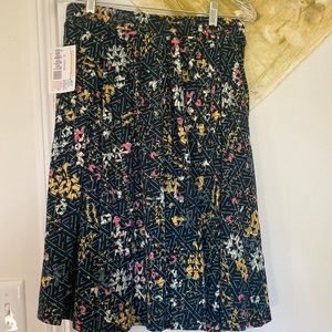 New LuLaRoe “Madison” skirt